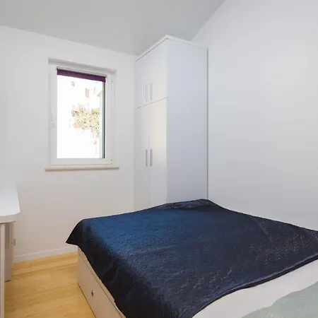 Modern Irma Apartment